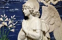 Particolare di terracotta invetriata di Andrea Della Robbia